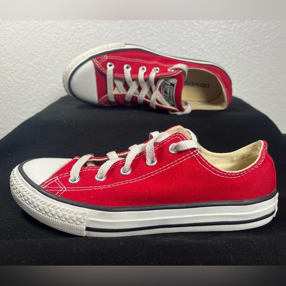 Converse Other - Converse Low Top Shoes - Red & White - Youth Size 2.5